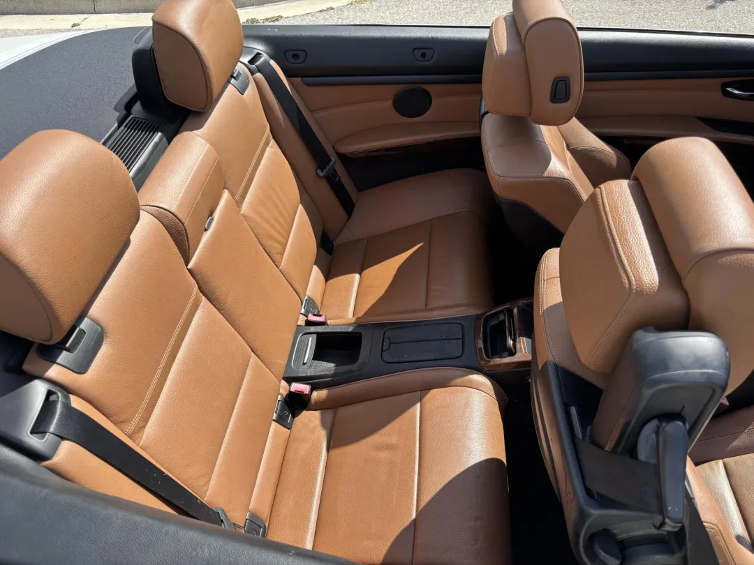 2011 BMW 328 - WBADW7C54BE545816 - Image #26