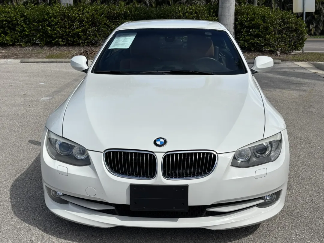 2011 BMW 328 - WBADW7C54BE545816 - Image #3