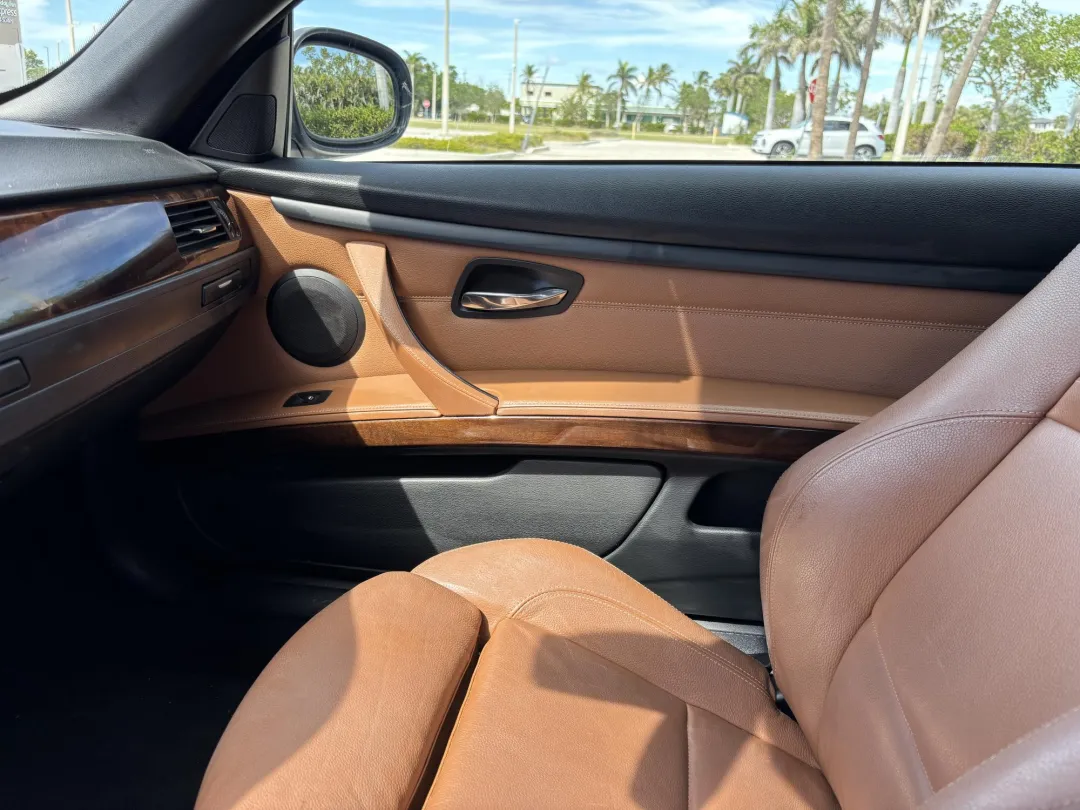 2011 BMW 328 - WBADW7C54BE545816 - Image #34