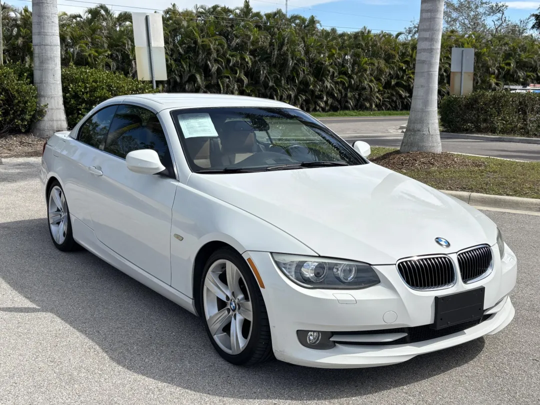 2011 BMW 328 - WBADW7C54BE545816 - Image #4