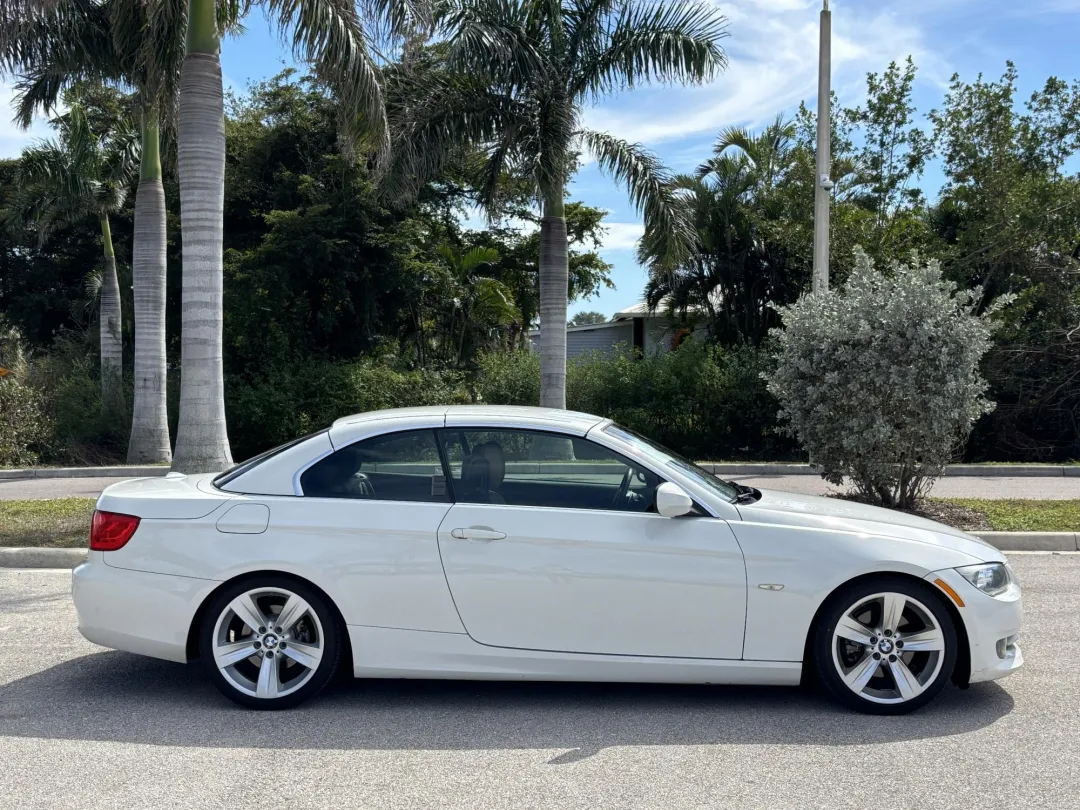 2011 BMW 328 - WBADW7C54BE545816 - Image #5