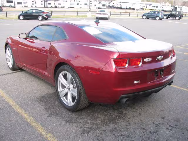 2011 Chevrolet Camaro - 2G1FB1ED6B9141937 - Image #2