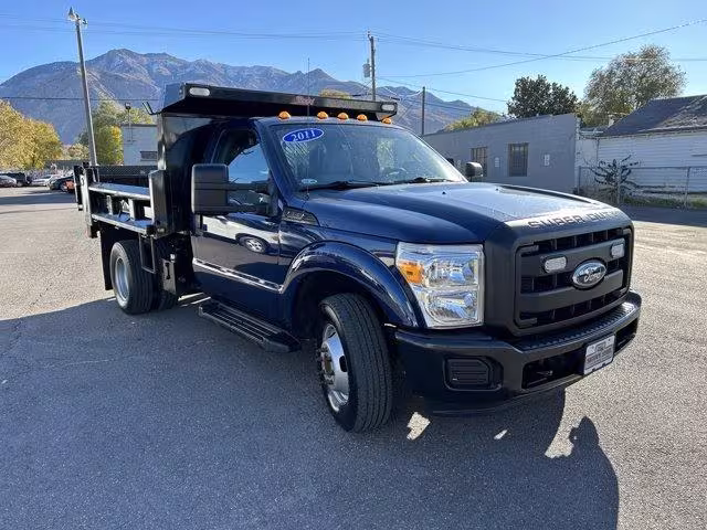 2011 Ford F-350 SD - 1FDRF3C64BEC75430 - Image #2