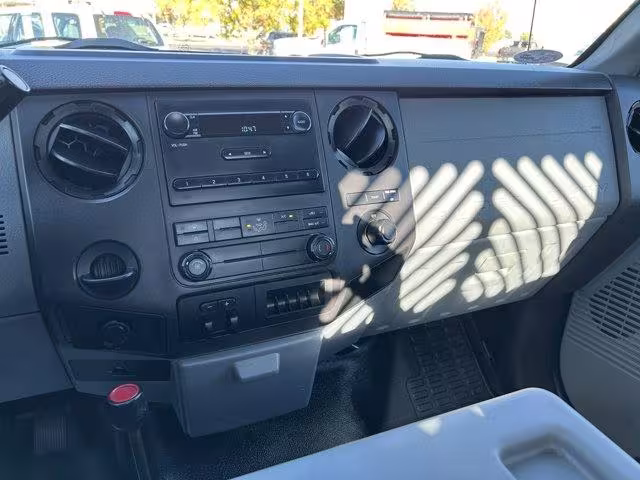 2011 Ford F-350 SD - 1FDRF3C64BEC75430 - Image #22