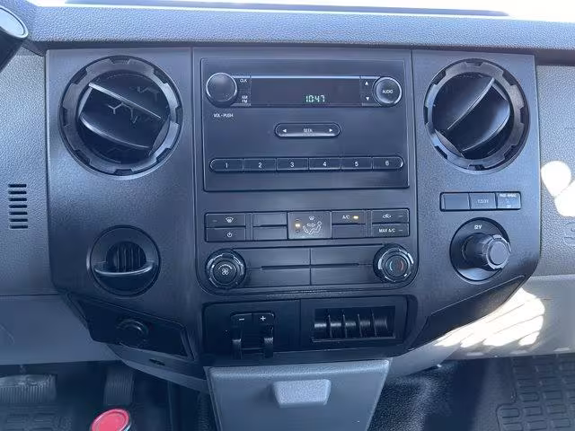 2011 Ford F-350 SD - 1FDRF3C64BEC75430 - Image #23