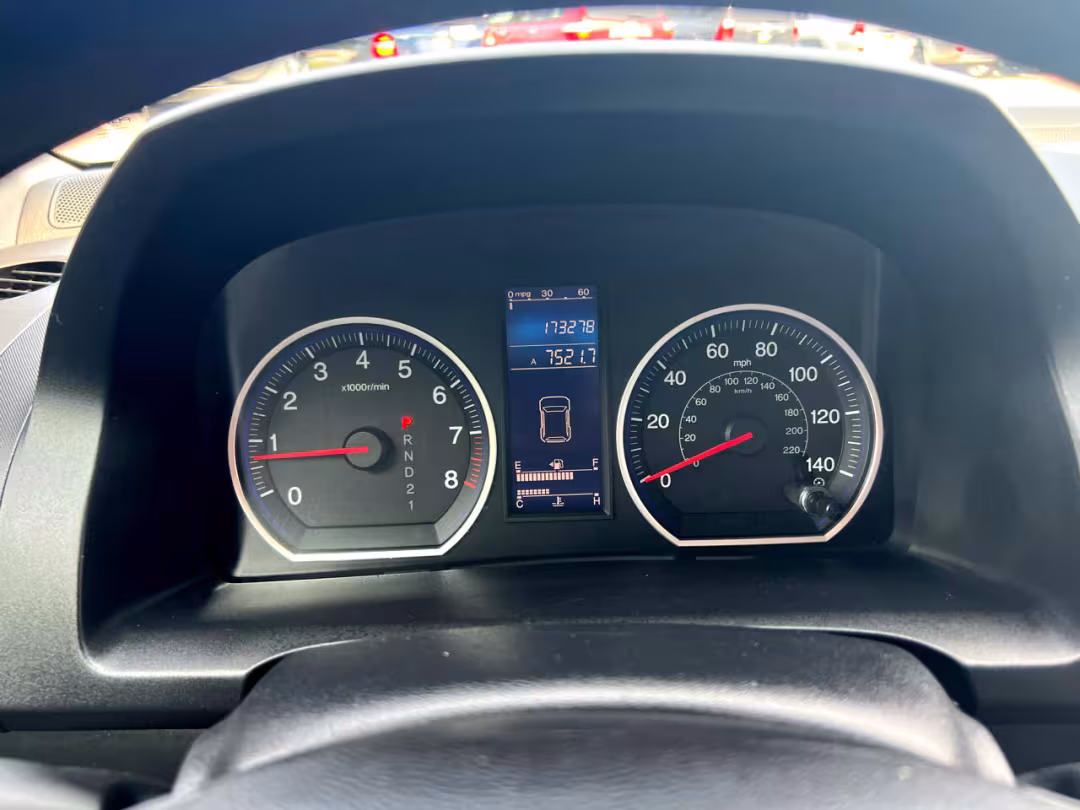 2011 Honda CR-V - 5J6RE3H40BL034081 - Image #16