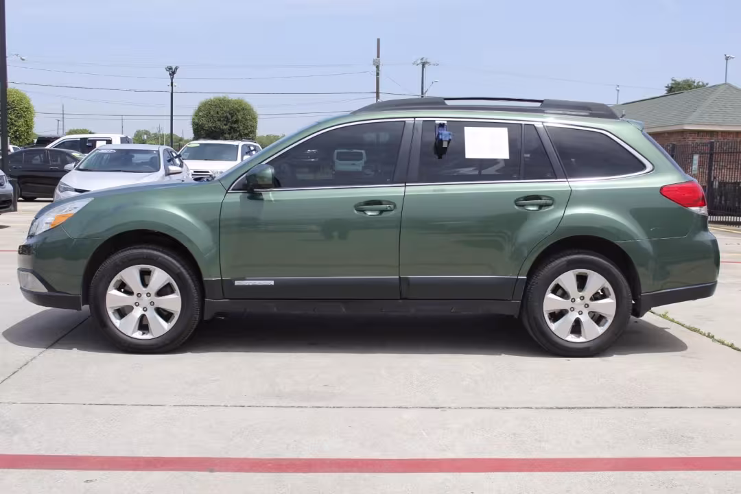 2011 Subaru Outback - 4S4BREKC5B2391507 - Image #3