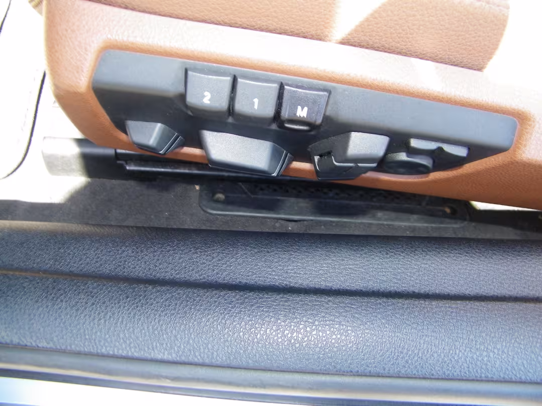 2012 BMW 6-Series - WBALW7C58CDX58187 - Image #17