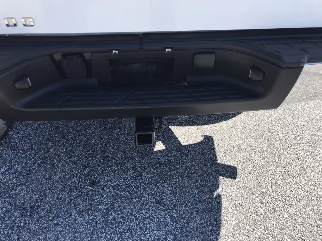 2012 Chevrolet Silverado 1500 - 1GCRCPEAXCZ275139 - Image #8