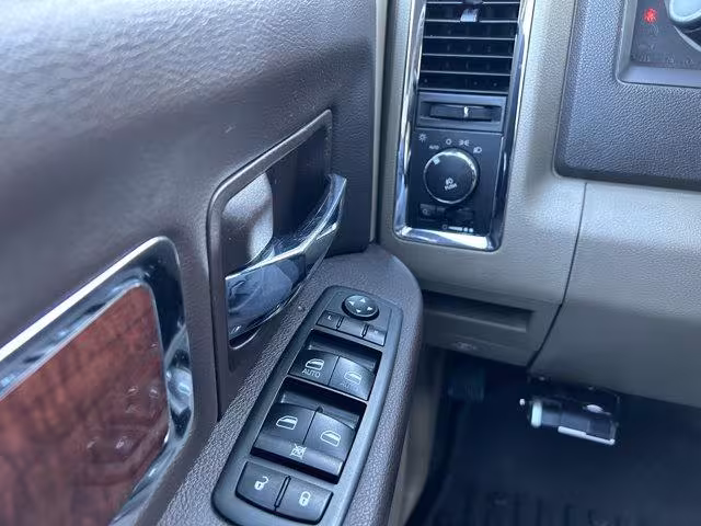 2012 Dodge Ram 1500 - 1C6RD7JT3CS168891 - Image #14