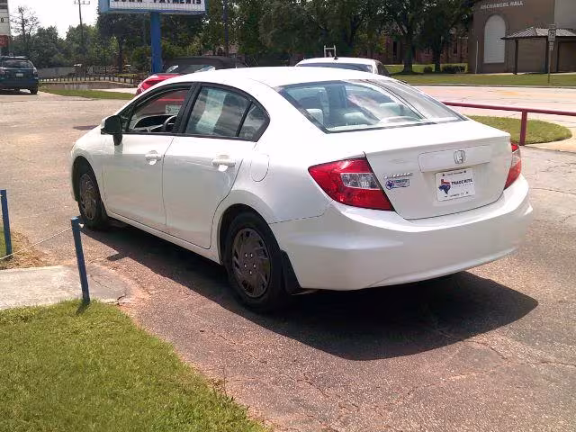 2012 Honda Civic - 2HGFB2F5XCH501420 - Image #4