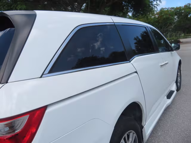 2012 Honda Odyssey - 5FNRL5H41CB008987 - Image #25