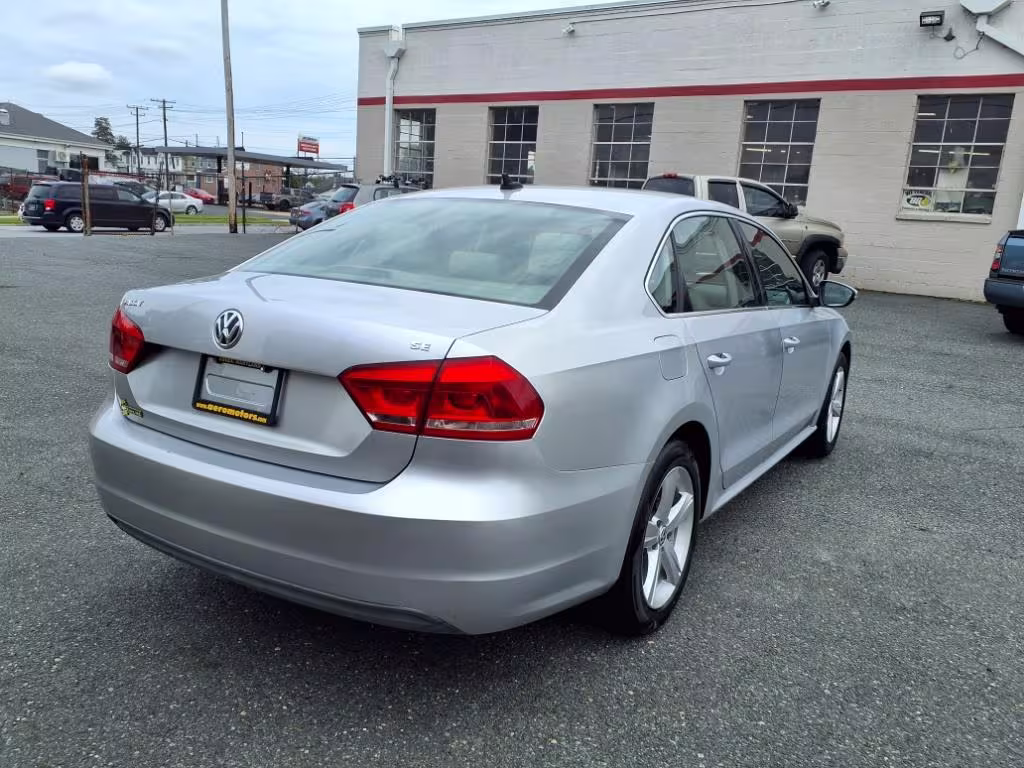 2012 Volkswagen Passat - 1VWBP7A35CC074102 - Image #5