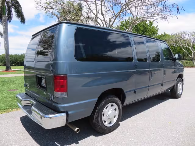 2013 Ford E-Series Wagon - 1FMNE1BW4DDA21863 - Image #15