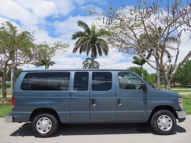 2013 Ford E-Series Wagon - 1FMNE1BW4DDA21863 - Image #2