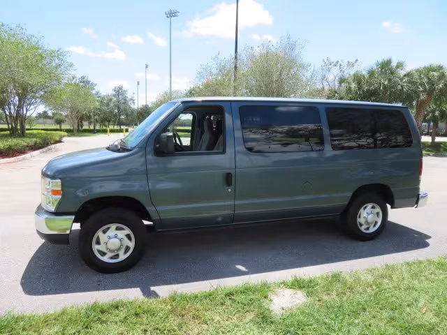 2013 Ford E-Series Wagon - 1FMNE1BW4DDA21863 - Image #21