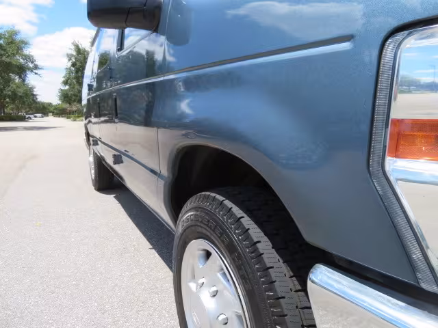 2013 Ford E-Series Wagon - 1FMNE1BW4DDA21863 - Image #27