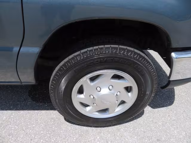 2013 Ford E-Series Wagon - 1FMNE1BW4DDA21863 - Image #36