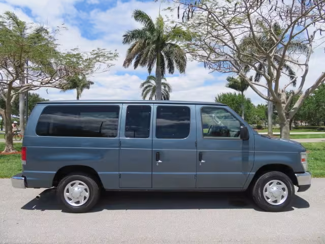 2013 Ford E-Series Wagon - 1FMNE1BW4DDA21863 - Image #4