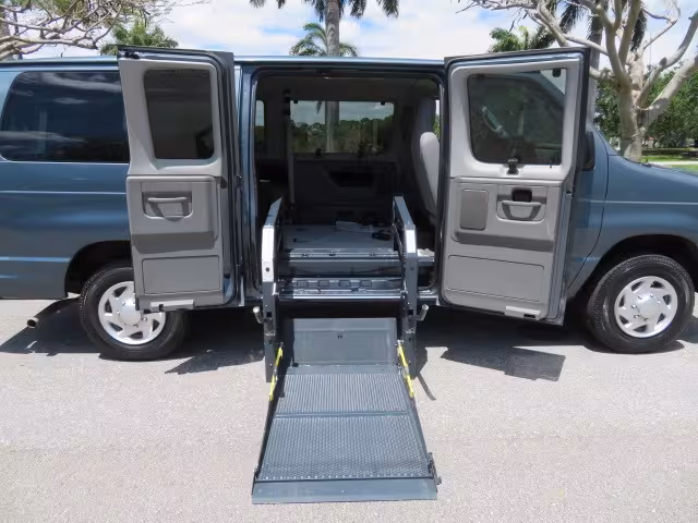 2013 Ford E-Series Wagon - 1FMNE1BW4DDA21863 - Image #46