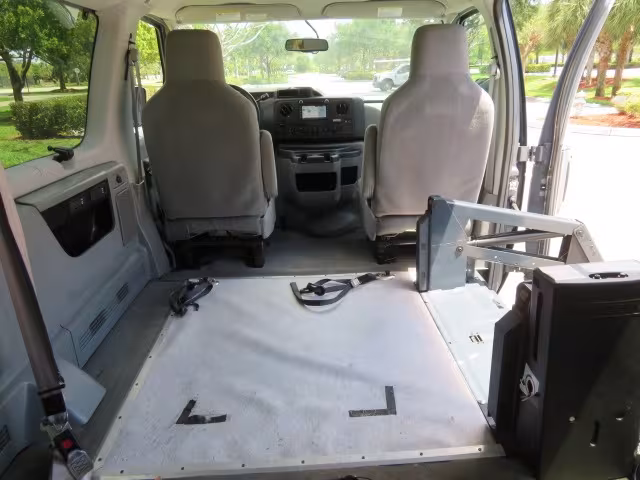 2013 Ford E-Series Wagon - 1FMNE1BW4DDA21863 - Image #52