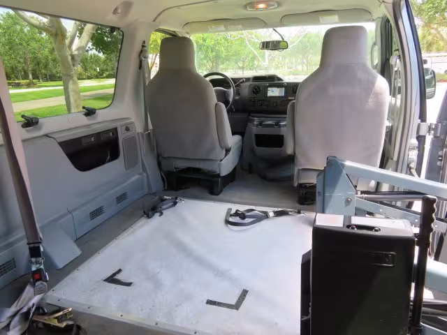 2013 Ford E-Series Wagon - 1FMNE1BW4DDA21863 - Image #53