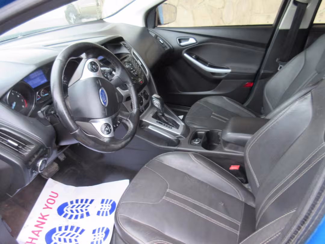 2013 Ford Focus - 1FADP3K26DL231041 - Image #2