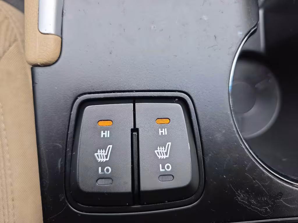 2013 Hyundai Sonata - 5NPEB4AC6DH509163 - Image #11
