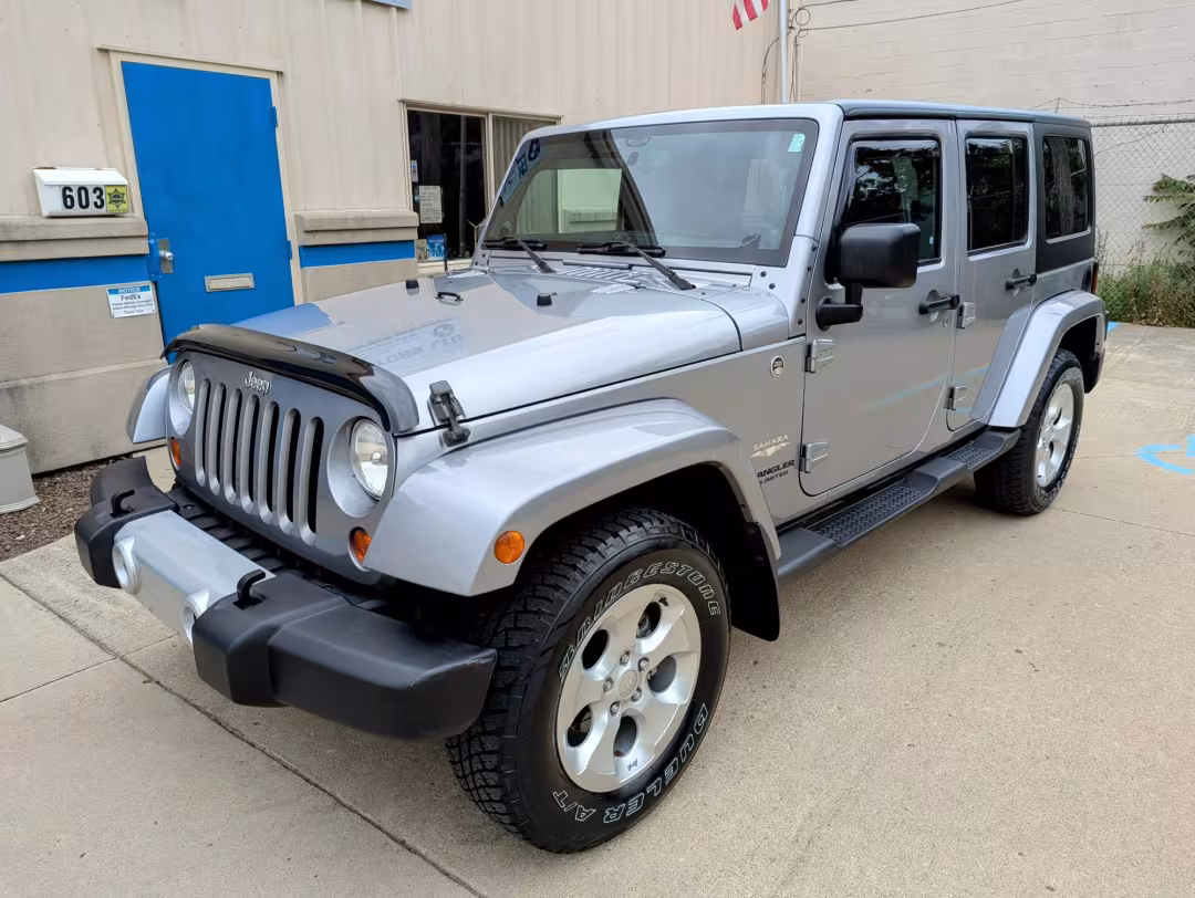 2013 Jeep Wrangler - 1C4BJWEG3DL592691 - Image #1