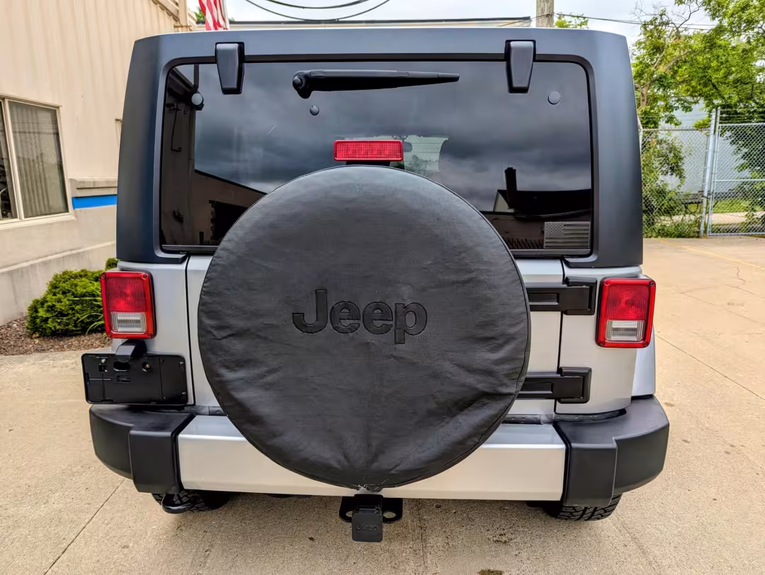 2013 Jeep Wrangler - 1C4BJWEG3DL592691 - Image #15