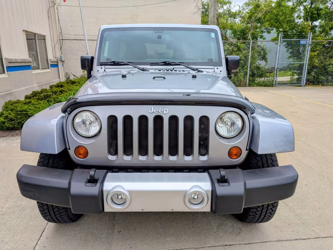 2013 Jeep Wrangler - 1C4BJWEG3DL592691 - Image #2