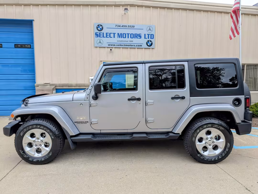 2013 Jeep Wrangler - 1C4BJWEG3DL592691 - Image #3