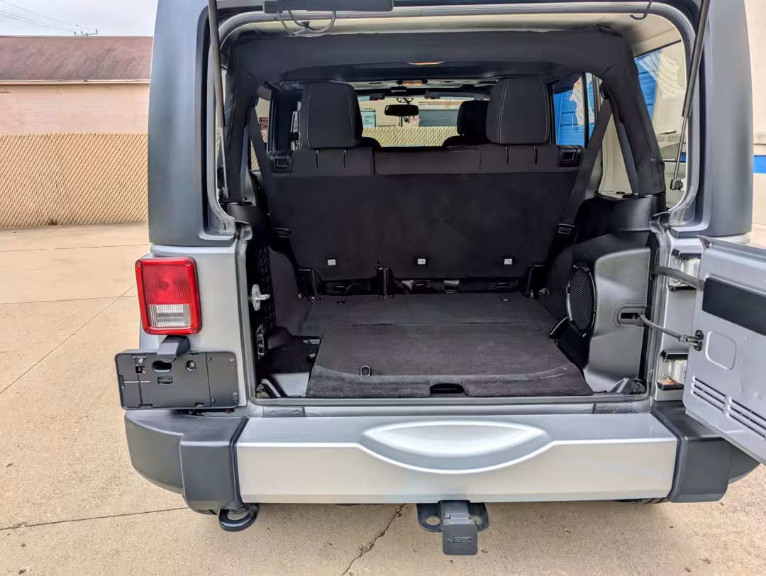 2013 Jeep Wrangler - 1C4BJWEG3DL592691 - Image #7