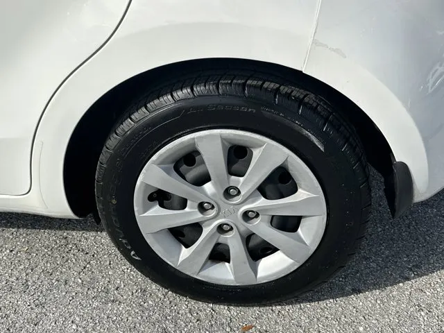 2013 Kia Rio - KNADM5A39D6100691 - Image #5