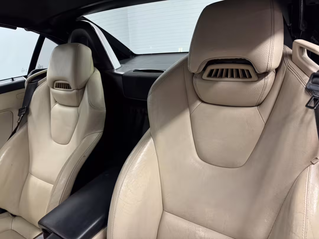 2013 Mercedes-Benz SLK - WDDPK5HA7DF057288 - Image #15