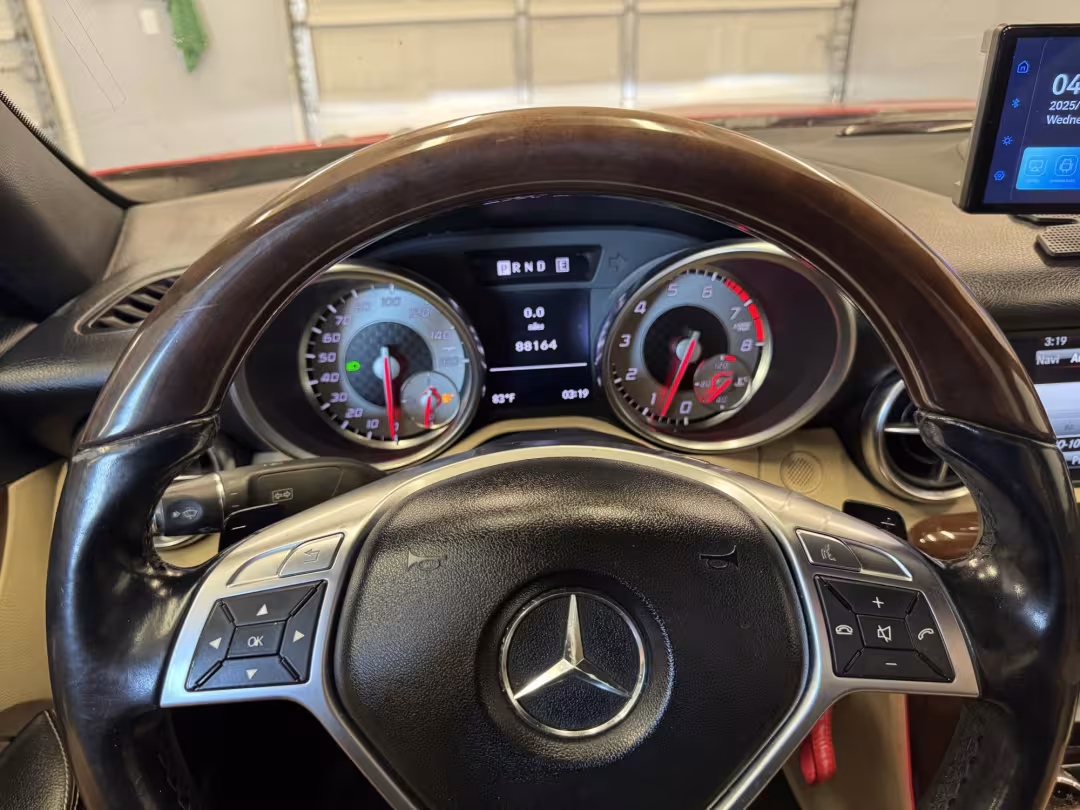 2013 Mercedes-Benz SLK - WDDPK5HA7DF057288 - Image #19