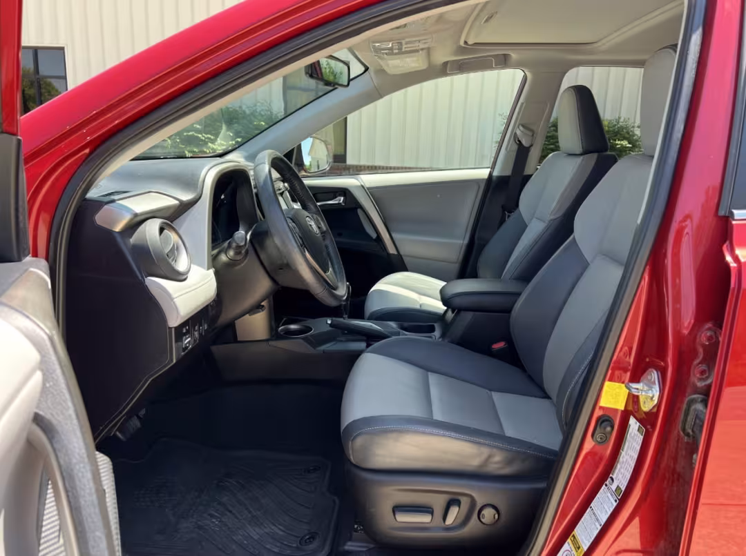 2013 Toyota RAV4 - 2T3DFREV4DW001839 - Image #15