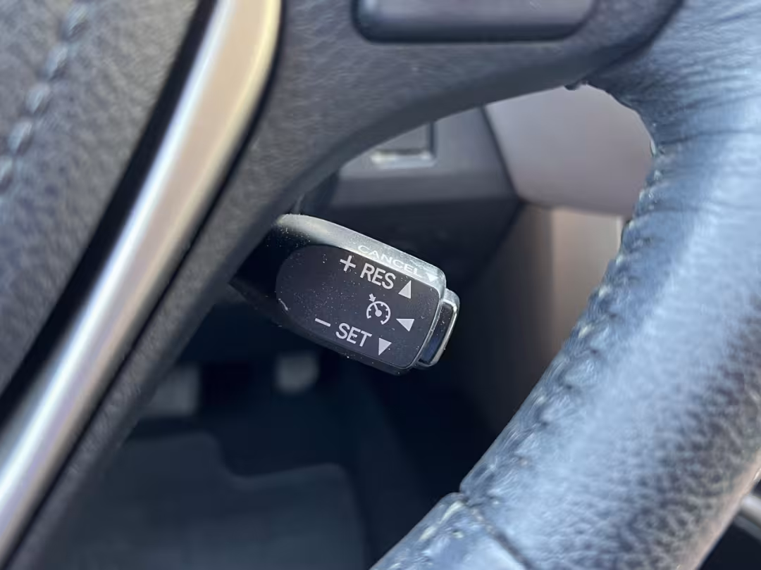 2013 Toyota RAV4 - 2T3DFREV4DW001839 - Image #25