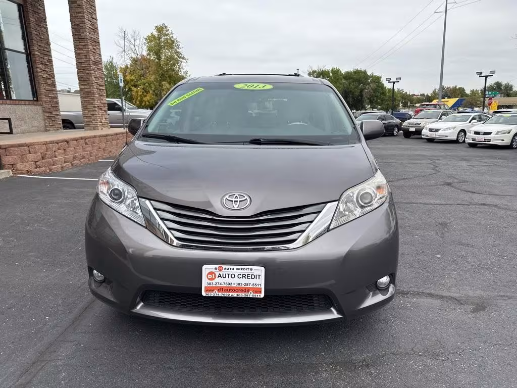 2013 Toyota Sienna - 5TDYK3DC9DS279941 - Image #4