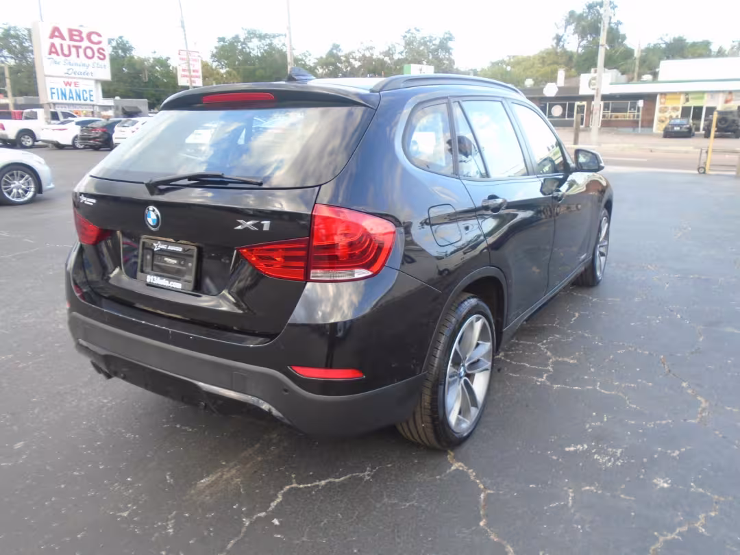 2014 BMW X1 - WBAVL1C55EVY21189 - Image #5