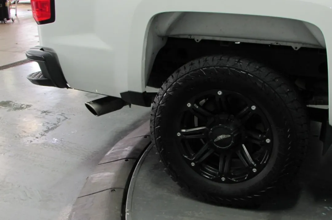 2014 Chevrolet Silverado 1500 - 1GCNCPEHXEZ150169 - Image #11