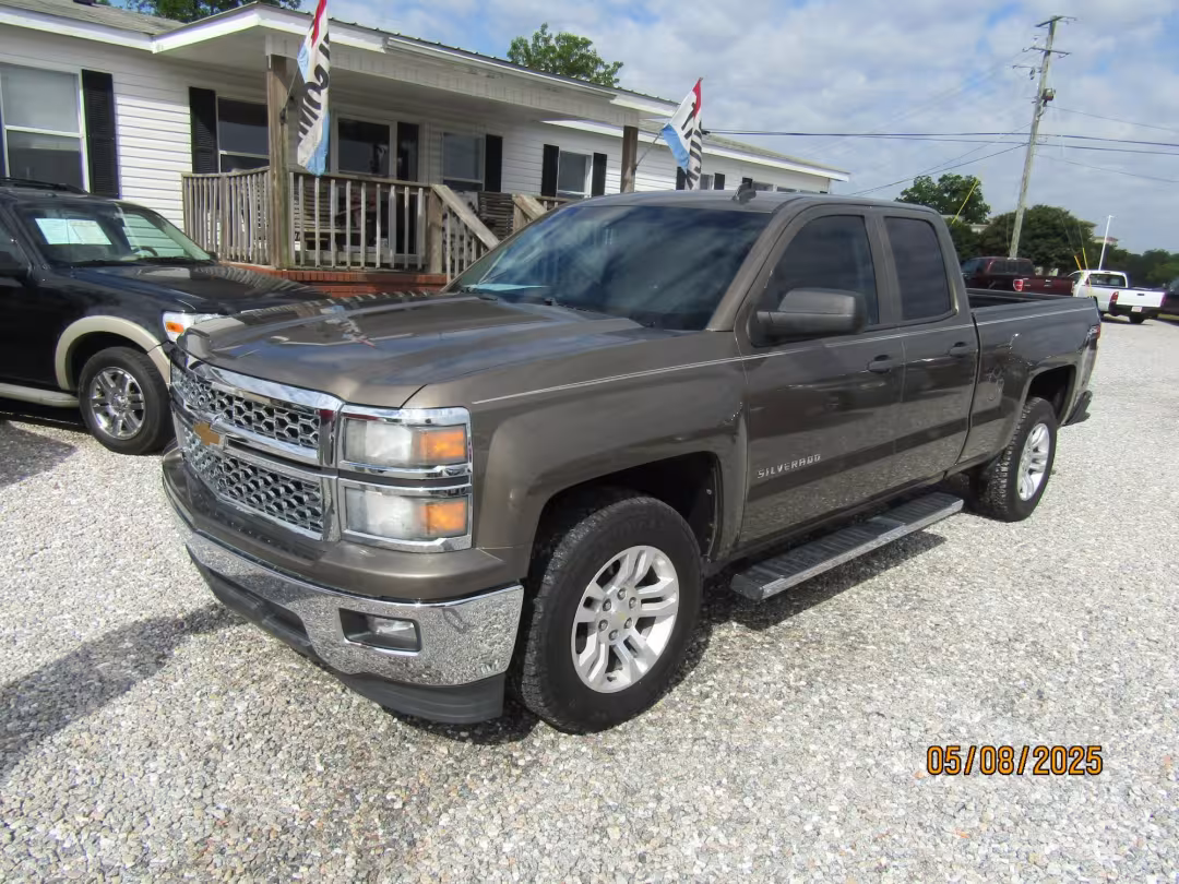 2014 Chevrolet Silverado 1500 - 1GCRCREH5EZ122180 - Image #2