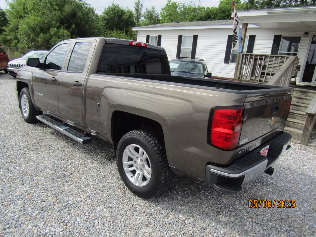 2014 Chevrolet Silverado 1500 - 1GCRCREH5EZ122180 - Image #5