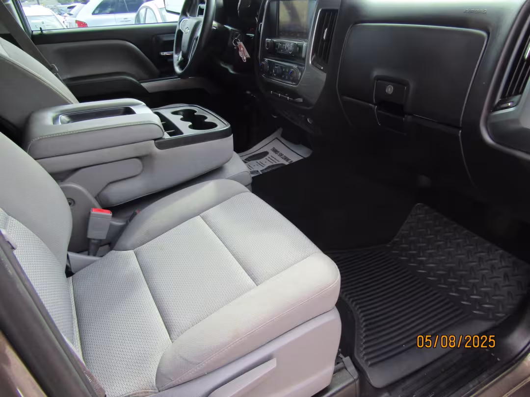 2014 Chevrolet Silverado 1500 - 1GCRCREH5EZ122180 - Image #9