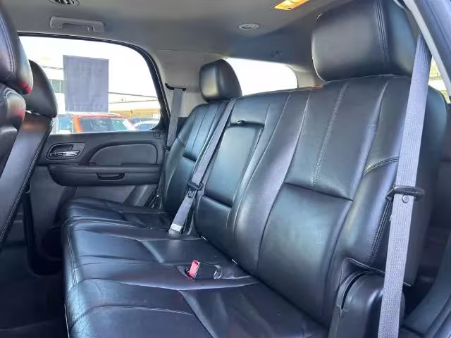 2014 Chevrolet Tahoe - 1GNSCBE06ER198890 - Image #2