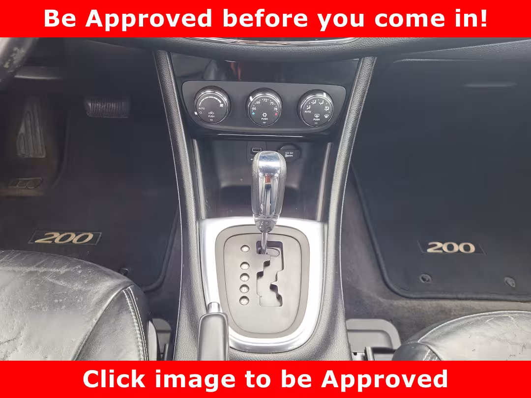 2014 Chrysler 200 - 1C3CCBCG3EN134704 - Image #15