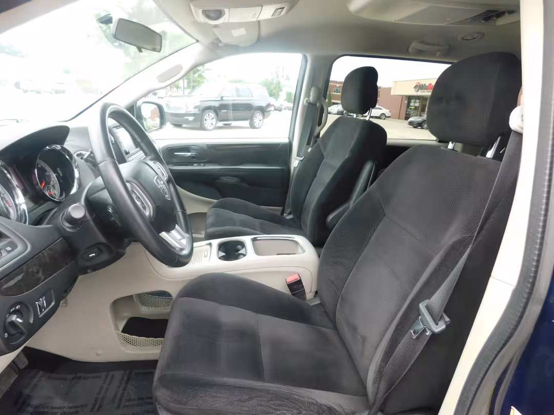 2014 Dodge Grand Caravan - 2C4RDGCG5ER313538 - Image #3