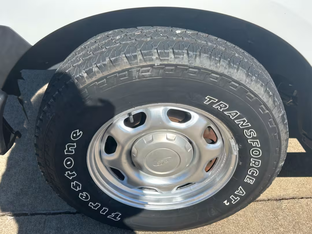 2014 Ford F-150 - 1FTMF1CM2EKD41707 - Image #24