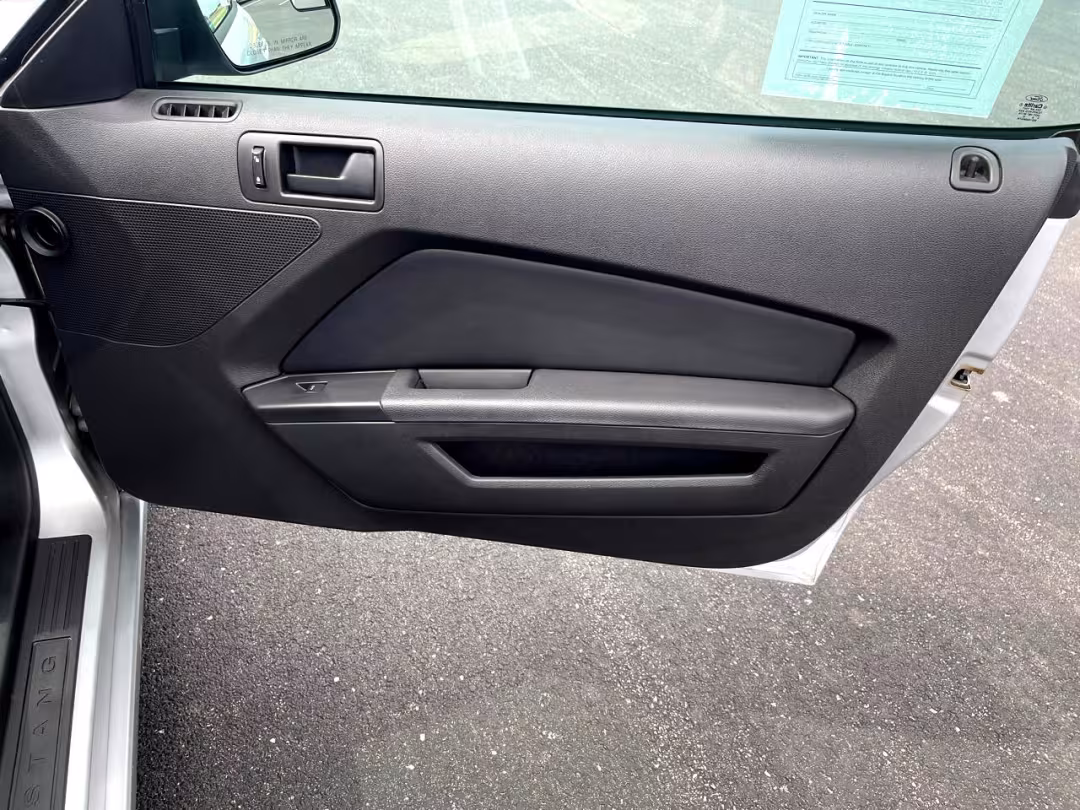 2014 Ford Mustang - 1ZVBP8AM1E5277199 - Image #34