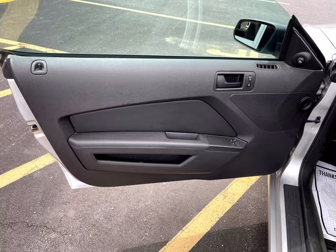2014 Ford Mustang - 1ZVBP8AM1E5277199 - Image #36